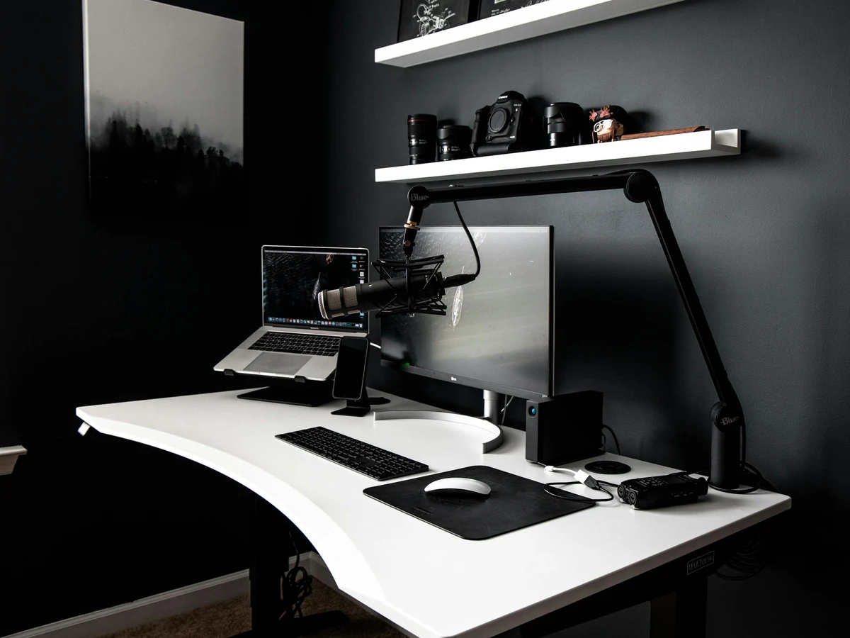 home-office-painting-dark-moody-home-altrincham-decorators Dark moody home office painting in Altrincham